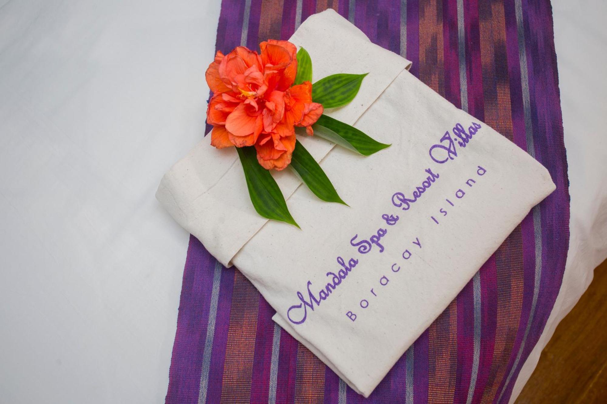 Mandala Spa & Resort Villas Manoc-Manoc Екстериор снимка