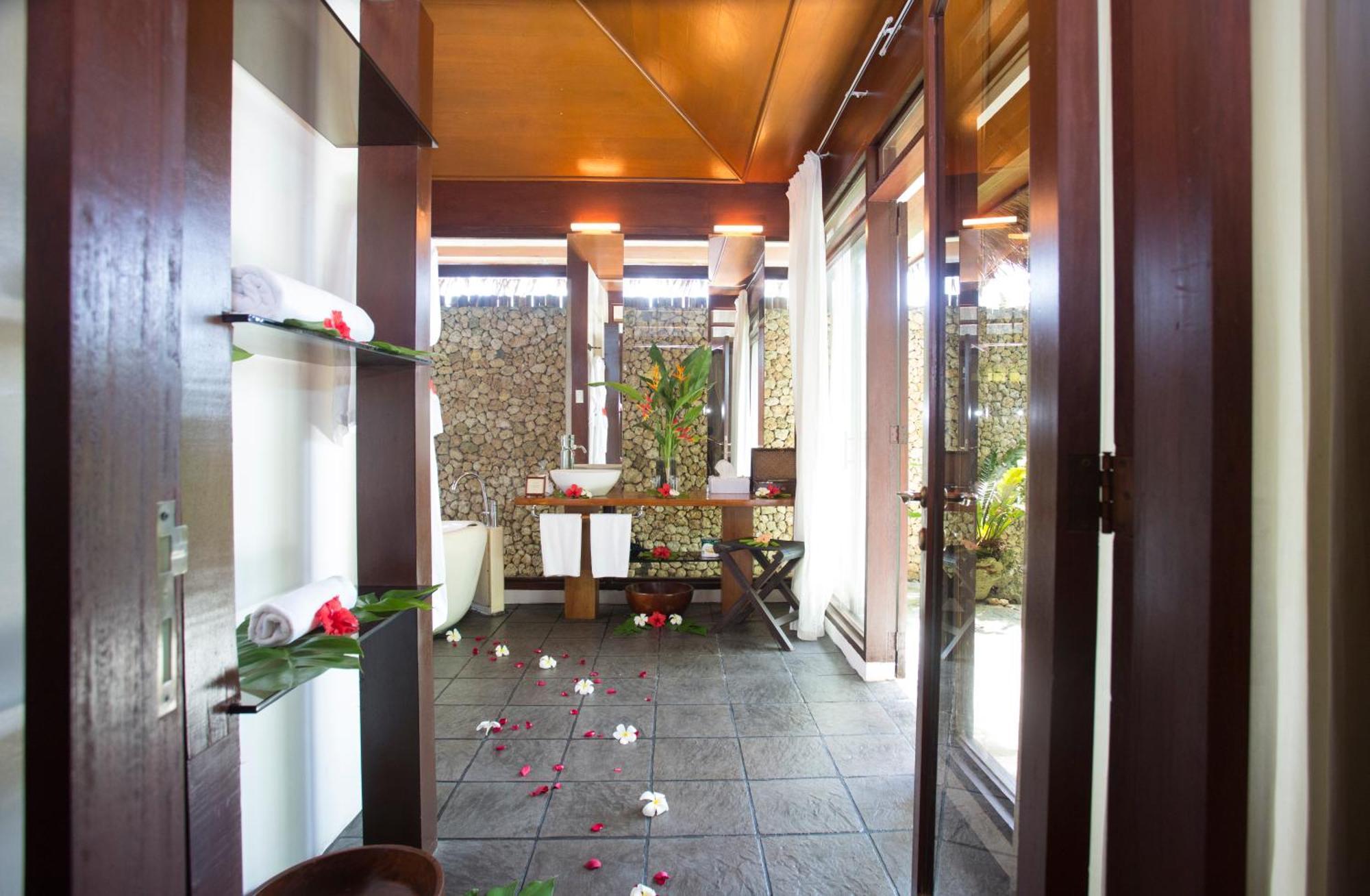 Mandala Spa & Resort Villas Manoc-Manoc Стая снимка